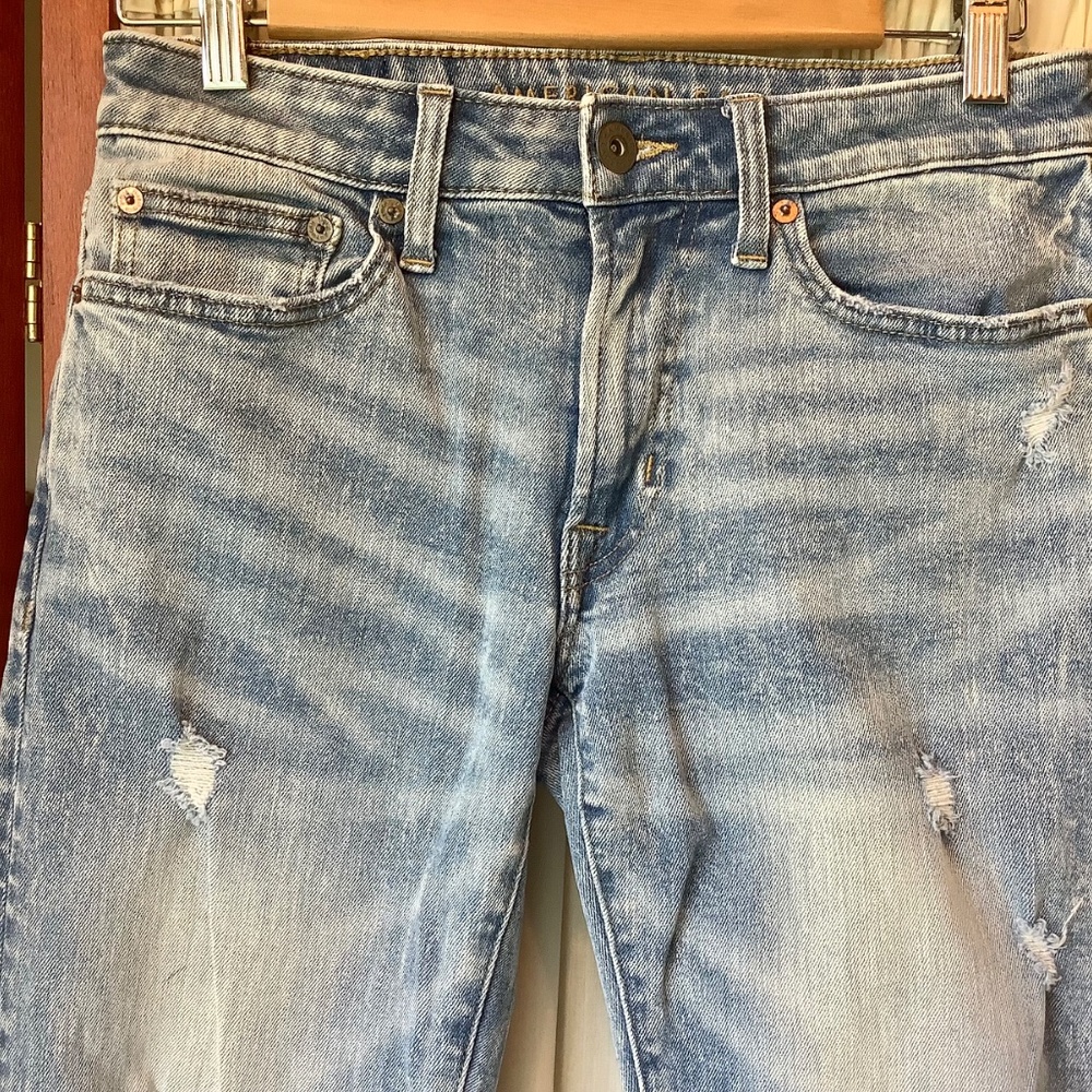 American Eagle Women's Distressed Skinny Jeans Acid Washed Knee Tears Size 28x32 - Picture 2 of 8